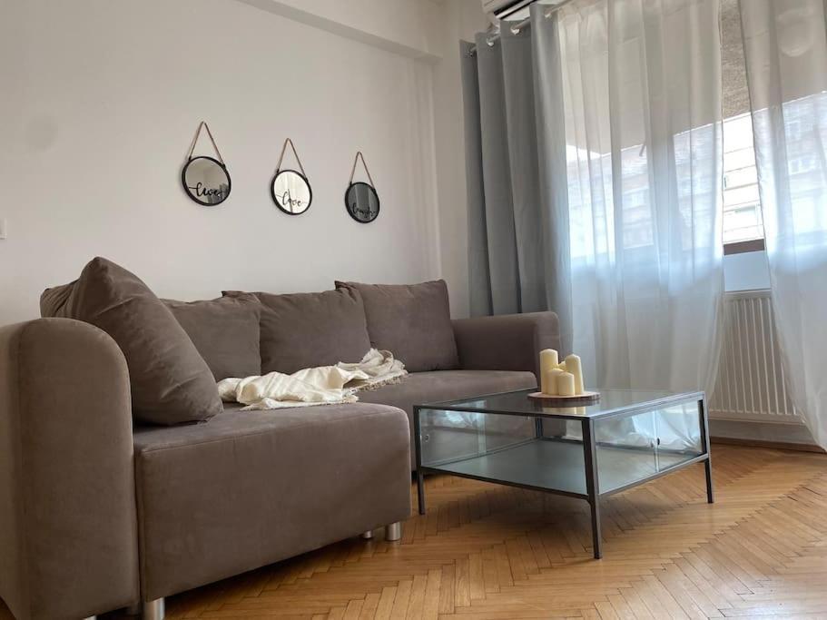 2 Bedroom Apartment With Terrace In City Center Букурещ Екстериор снимка