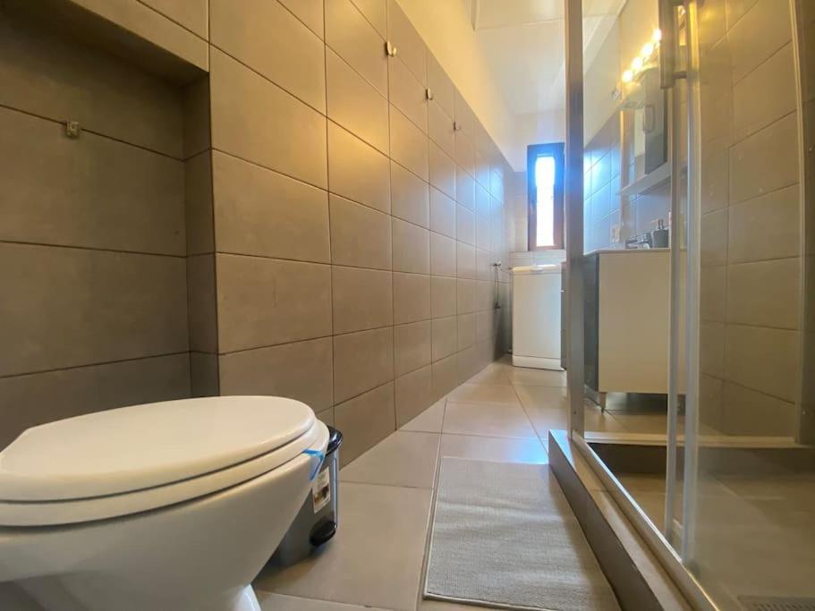 2 Bedroom Apartment With Terrace In City Center Букурещ Екстериор снимка